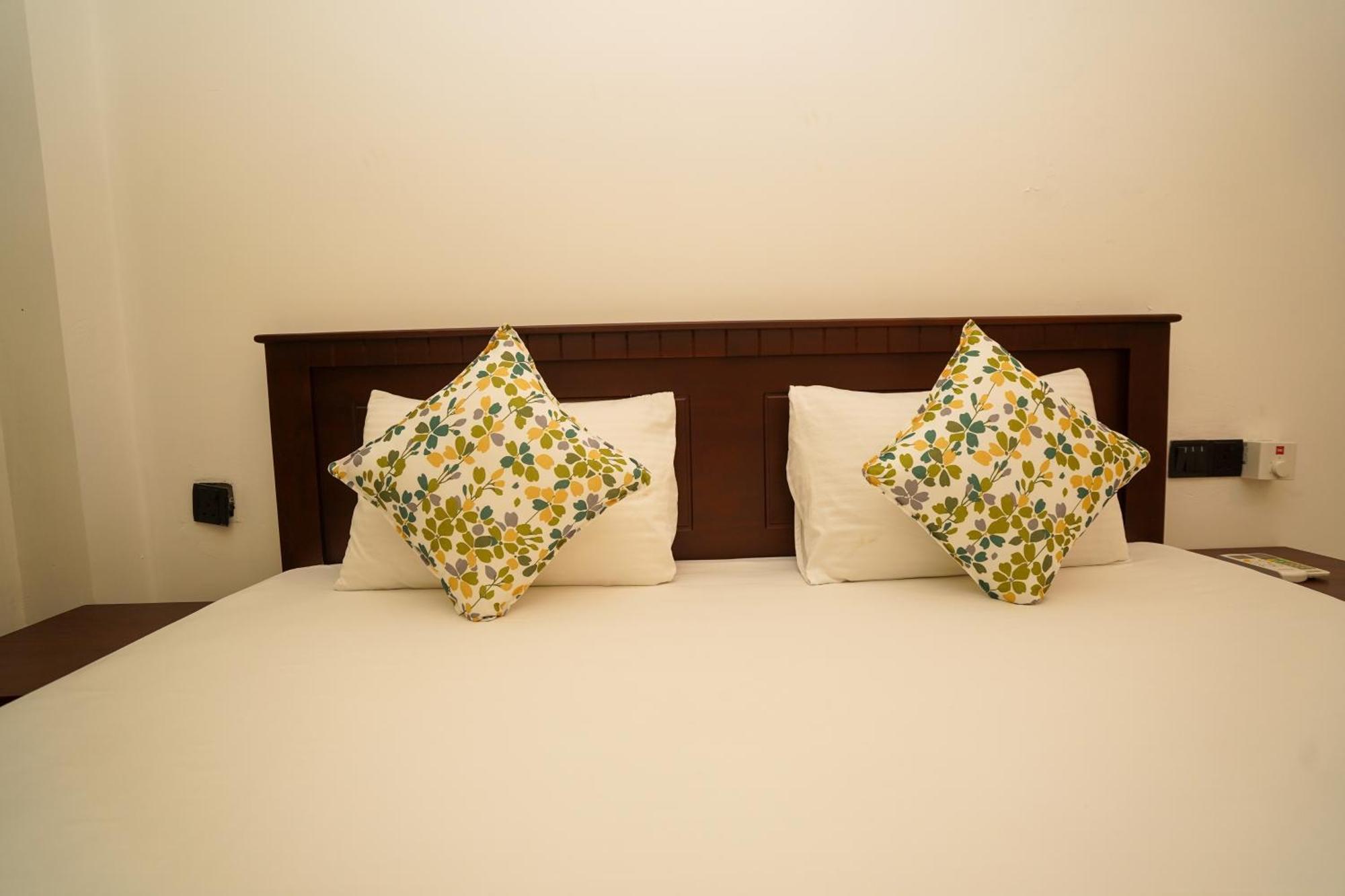 Airport 4 Season Transit Hotel Katunayaka Dış mekan fotoğraf