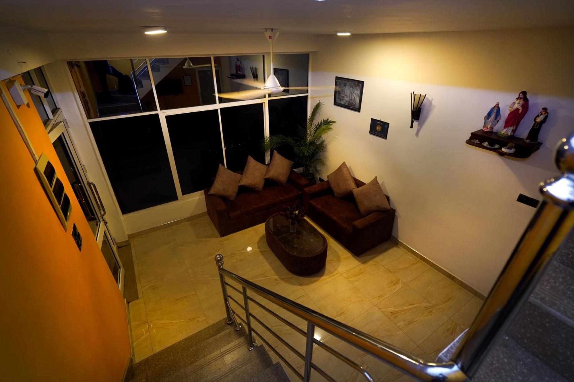 Airport 4 Season Transit Hotel Katunayaka Dış mekan fotoğraf