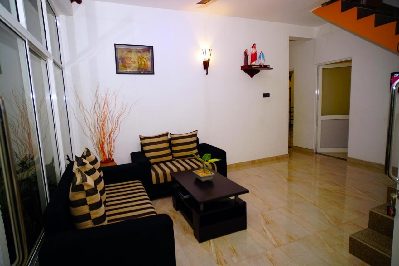Airport 4 Season Transit Hotel Katunayaka Dış mekan fotoğraf